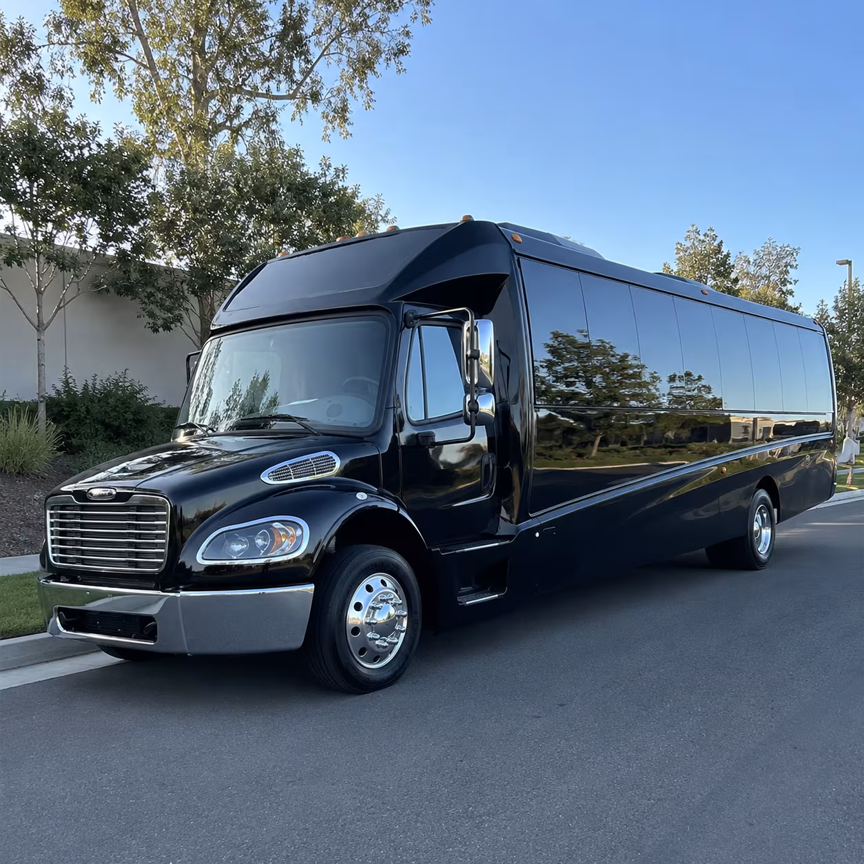 minibus rentals for small group wine tours around riverside and corona