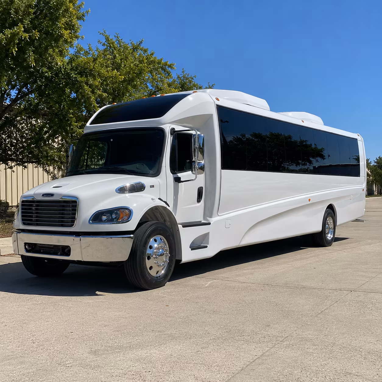reserve transportation for your next bachelor or bachelorette party 5