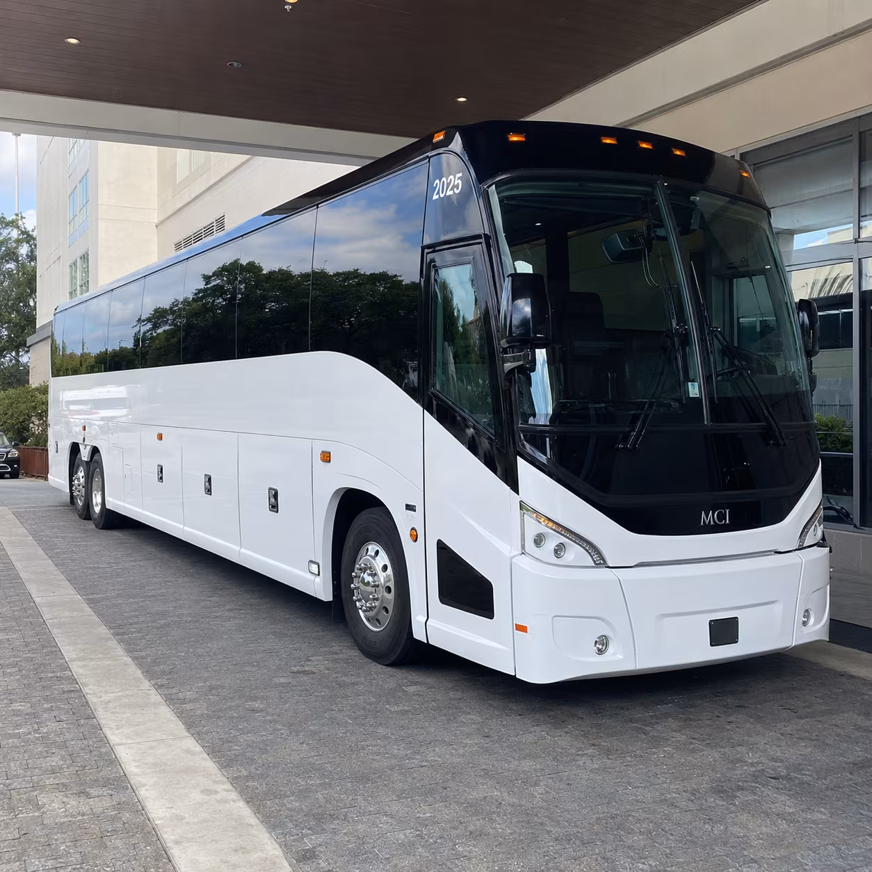 riverside 54 passenger charter bus