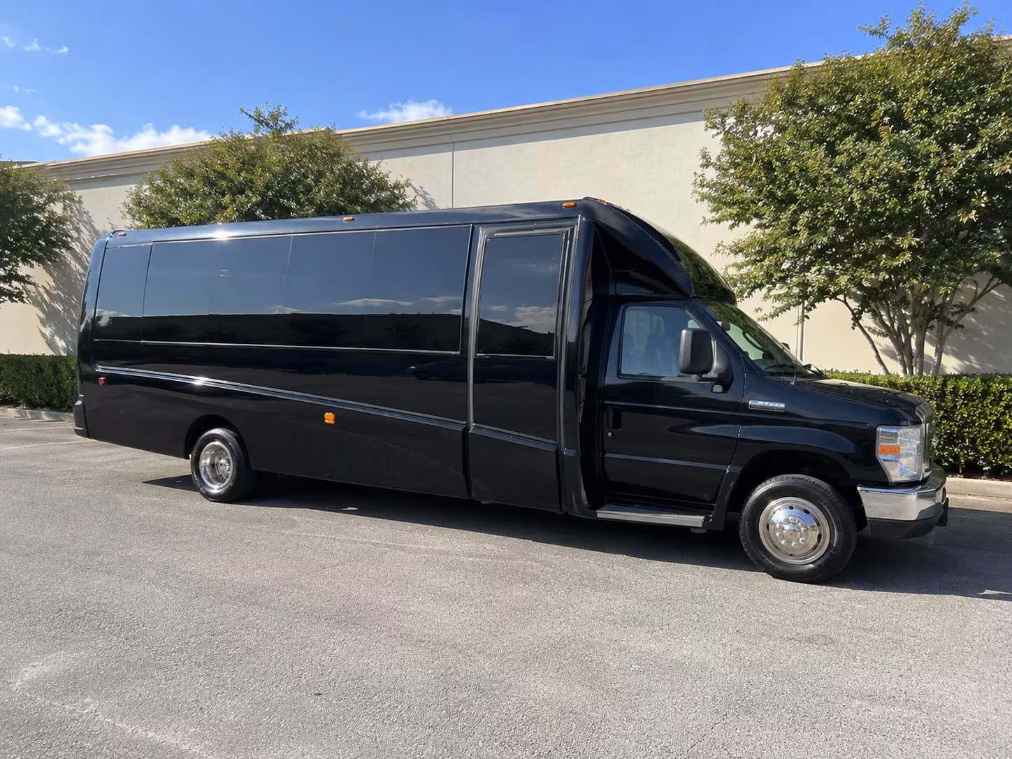 wine tour bus rentals for riverside birthday parties and special celebrations